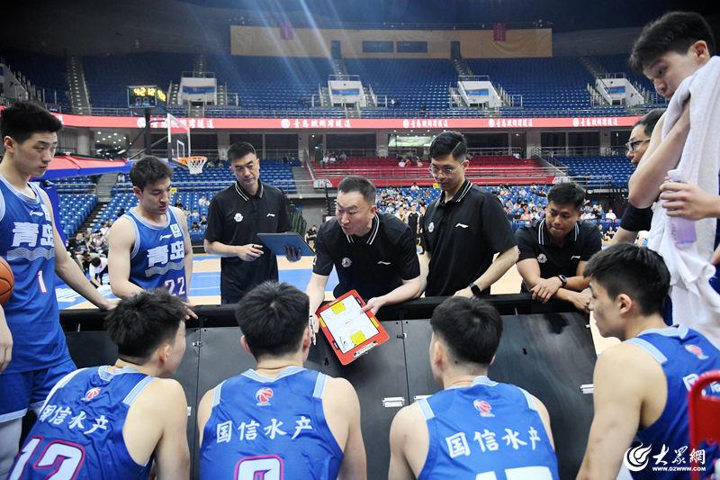 Kaiyun中国：2024CBA夏季联赛(青岛)火热开赛！青岛国信男篮41分大胜广州迎开门红(图2)