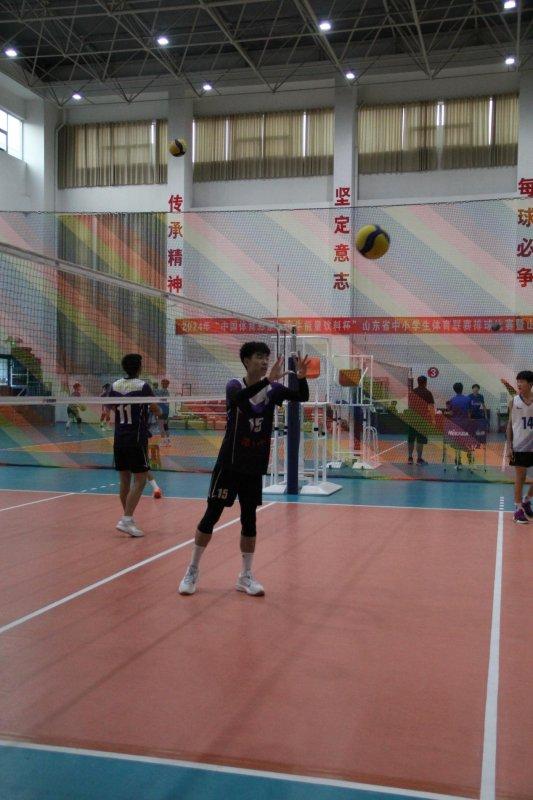 Kaiyun中国：山东省淄博第十中学男女排备战2024年山东省中小学生体育联赛排球比赛暨中小学生（高中组）排球锦标赛(图1)