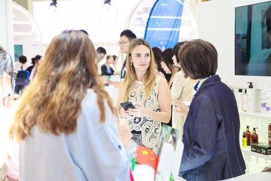 开云网站：“BloomofItalianBeauty”-意大利展团在CBE2024上海美博会上绽放光彩(图3)