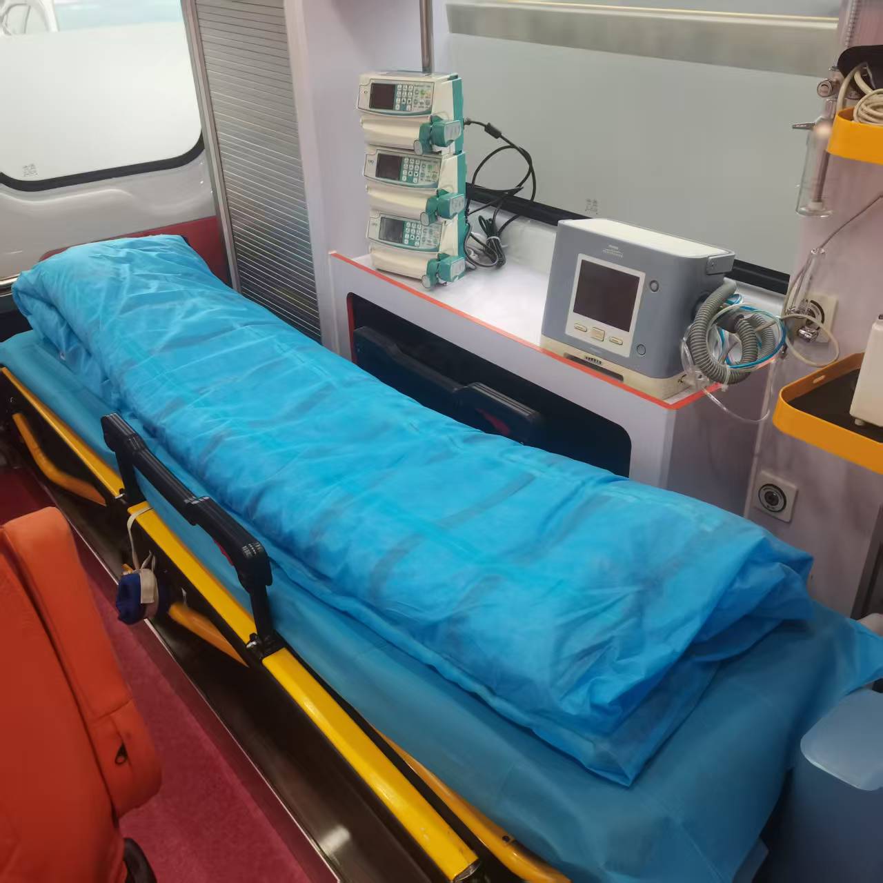 开云网站：2025年12月江苏南京动车重症医疗转运平台选择指南(图2)