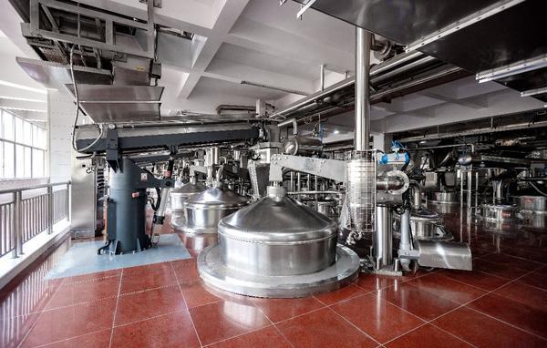 开云网站：国台数智酒业集团：守护这抹绿智酿酒更香(图3)